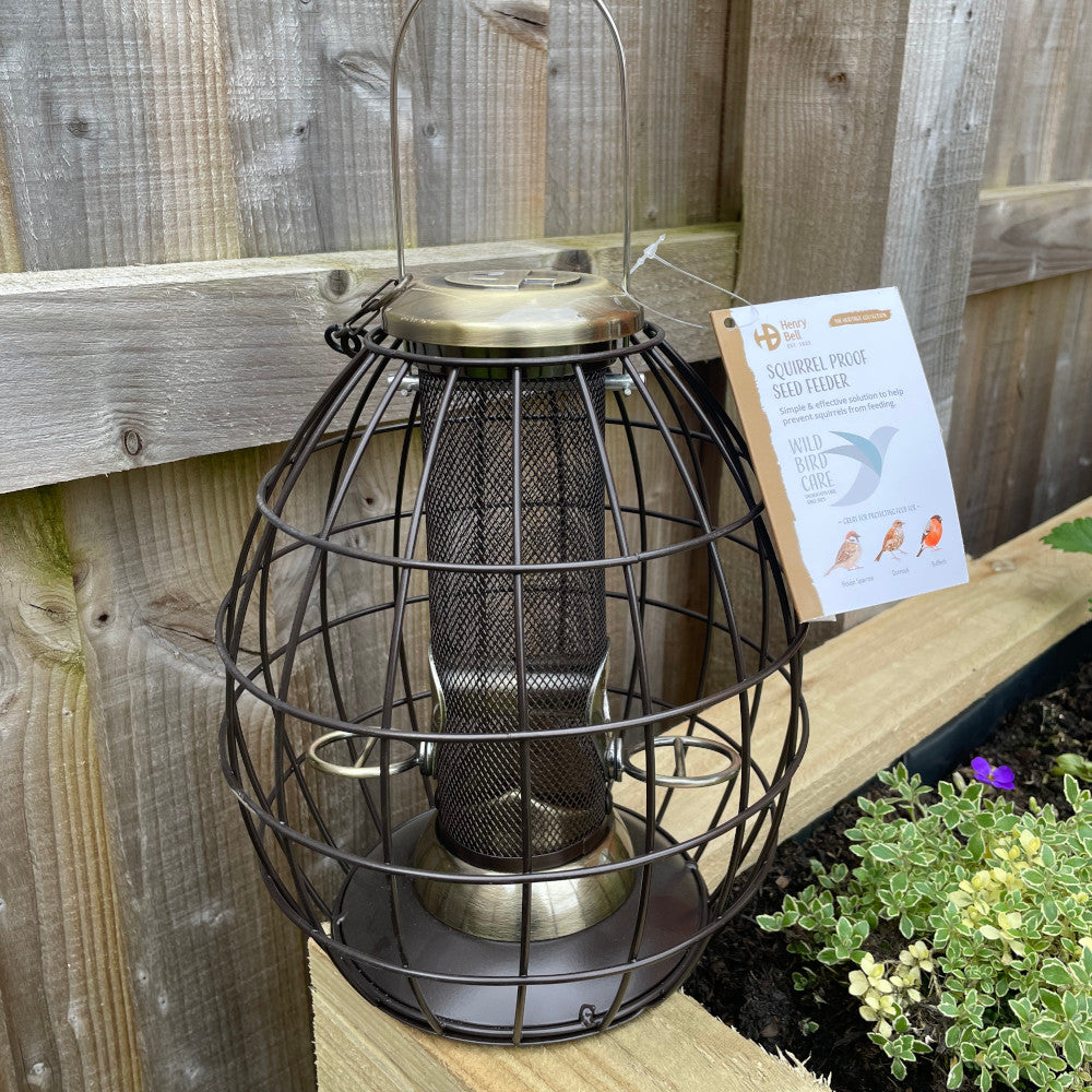 Henry Bell Heritage Squirrel Proof Seed Feeder