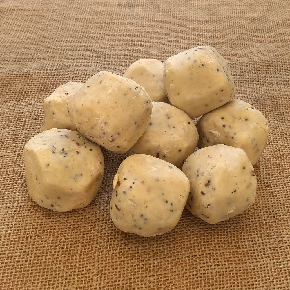 Suet Balls with Mealworms - Premium Fat Balls & Suet  - Just £1.10! Shop now at Gala Wildlife